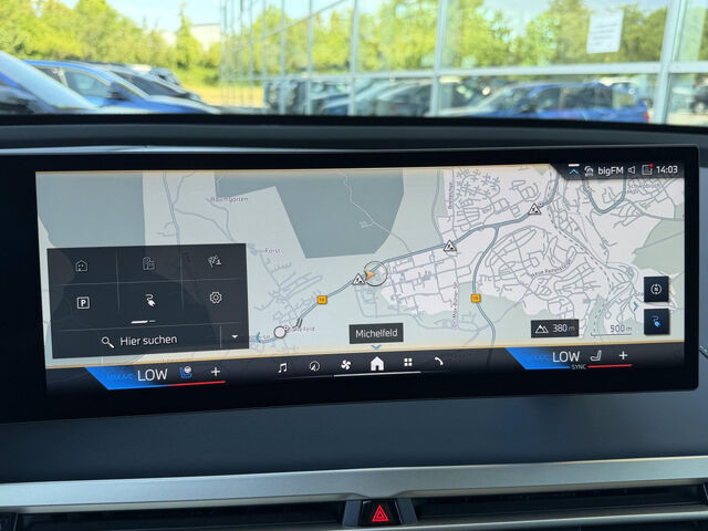 BMW iX x40 Sky Sitzbel.SuView ACC HUD Ha/Ka.AHK 22 Ansicht 15 für Fahrzeugdetailseite