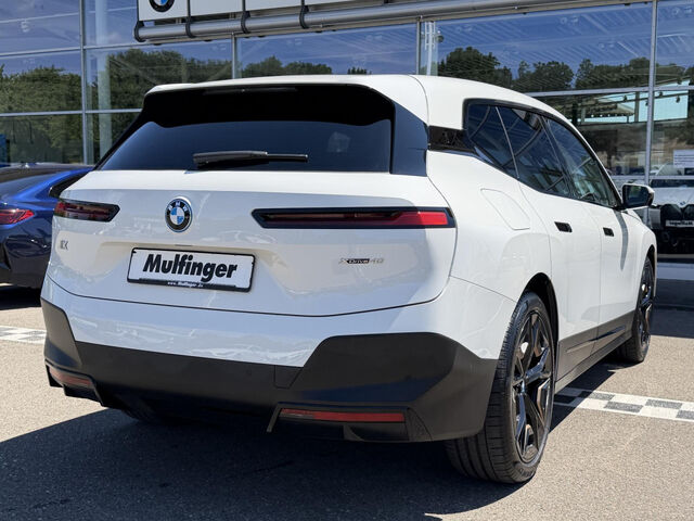 BMW iX x40 Sky Sitzbel.SuView ACC HUD Ha/Ka.AHK 22 Ansicht 6 für Fahrzeugdetailseite