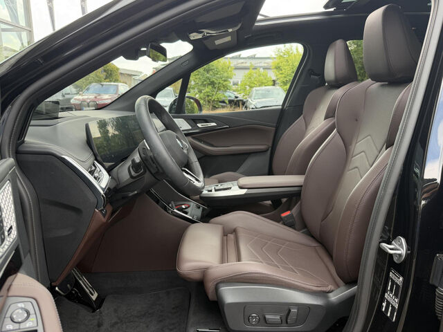 BMW 220 Active Tourer 220i AT.M Sport HUD ACC SuView PanoD.Ha/Ka 19 Ansicht 10 für Fahrzeugdetailseite
