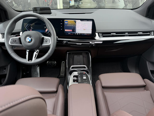BMW 220 Active Tourer 220i AT.M Sport HUD ACC SuView PanoD.Ha/Ka 19 Ansicht 11 für Fahrzeugdetailseite
