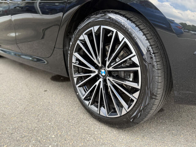 BMW 220 Active Tourer 220i AT.M Sport HUD ACC SuView PanoD.Ha/Ka 19 Ansicht 9 für Fahrzeugdetailseite