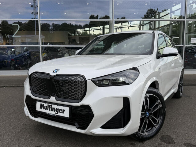 BMW iX1 x30 M Sport Pro HUD ACC SurView Har/Kar.19 Ansicht 2 für Fahrzeugdetailseite