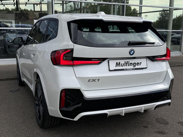 BMW iX1 x30 M Sport Pro HUD ACC SurView Har/Kar.19 Ansicht 8 für Fahrzeugdetailseite