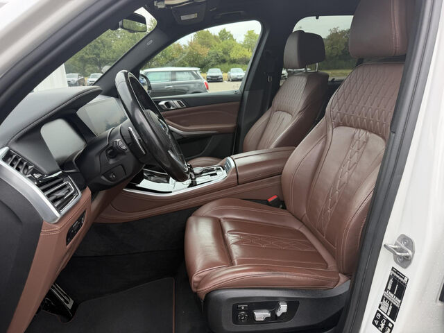 BMW X5 x40d M Sport 7Sitz Sky IntAktL.ACC SuView 22 Ansicht 10 für Fahrzeugdetailseite