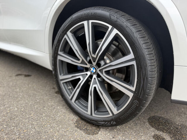 BMW X5 x40d M Sport 7Sitz Sky IntAktL.ACC SuView 22 Ansicht 9 für Fahrzeugdetailseite