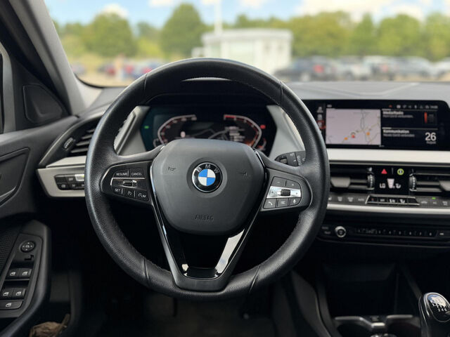 BMW 118 i LED LiveProf. HiFi DAB Temop.Sitzh.PDC Alu Ansicht 12 für Fahrzeugdetailseite