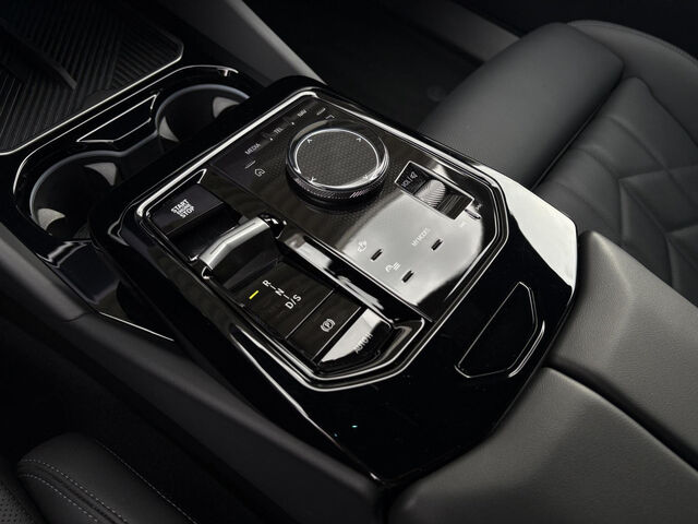 BMW 520 i T.M Sport HUD SurView Sitzbel.Lenkradh.AHK Ansicht 13 für Fahrzeugdetailseite