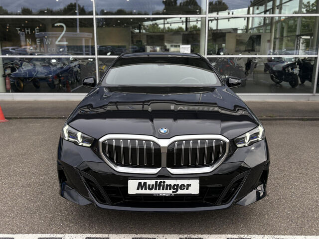 BMW 520 i T.M Sport HUD SurView Sitzbel.Lenkradh.AHK Ansicht 4 für Fahrzeugdetailseite
