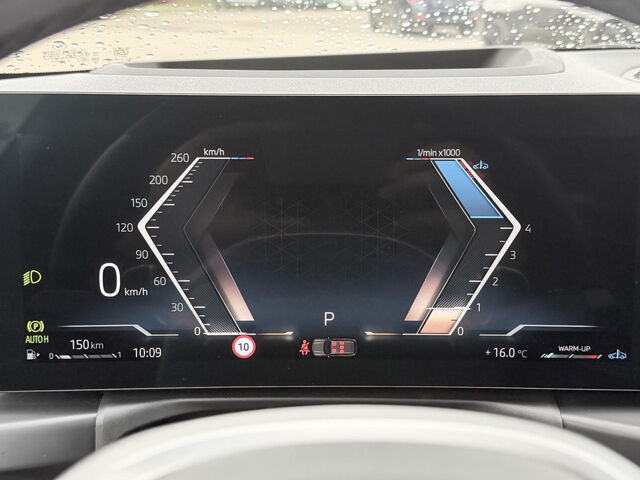 BMW 320 i T. M Sport PanoD.HUD ACC SuView LivePr.HiFi Ansicht 13 für Fahrzeugdetailseite