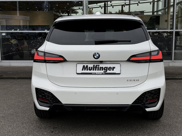 BMW 220 Active Tourer 220i AT.M Sport HUD ACC SurView Har/Kar.AHK 18 Ansicht 7 für Fahrzeugdetailseite