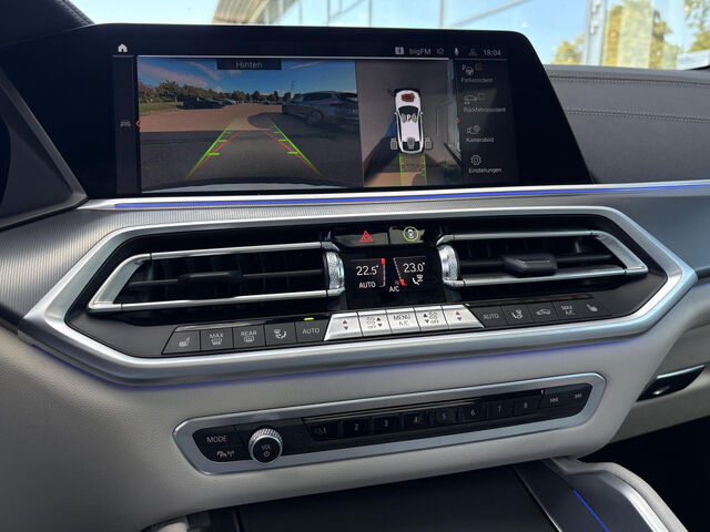 BMW X6 x30d M Sport Iconic Sky SurView LiveProf.22 Ansicht 13 für Fahrzeugdetailseite