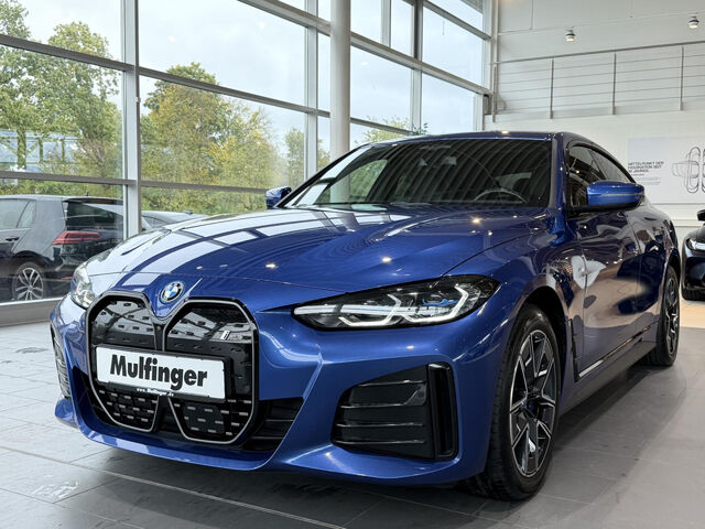 BMW i4 e40 M Sport PRO ACC SuView HUD Iconic Lordose Ansicht 3 für Fahrzeugdetailseite