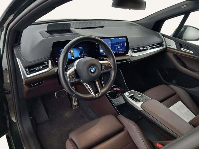 BMW 218 i Active Tourer M Sport LiveProf. HUD ACC 19 Ansicht 6 für Fahrzeugdetailseite