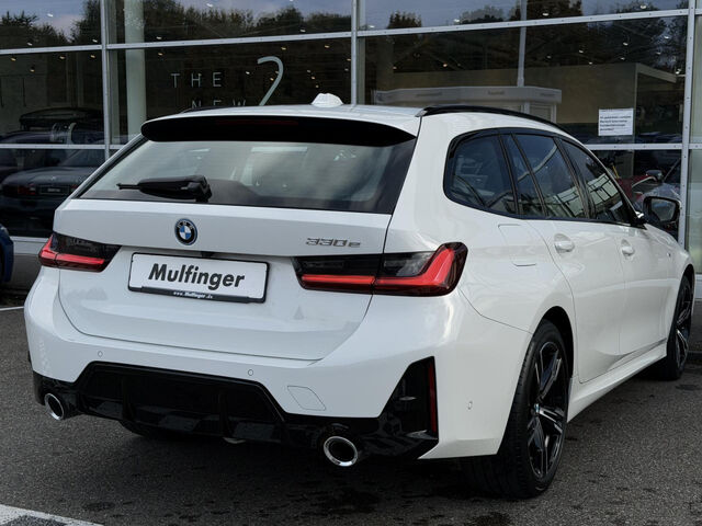BMW 330 e Tour. M Sport HUD PanoD.AHK Har/Kar.Lordose Ansicht 6 für Fahrzeugdetailseite