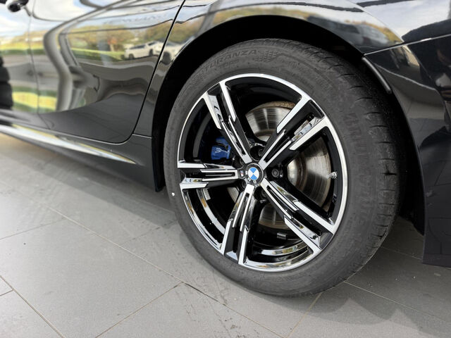 BMW 320 d T. M Sport ACC HUD SurView KomfZug.Lordose Ansicht 9 für Fahrzeugdetailseite