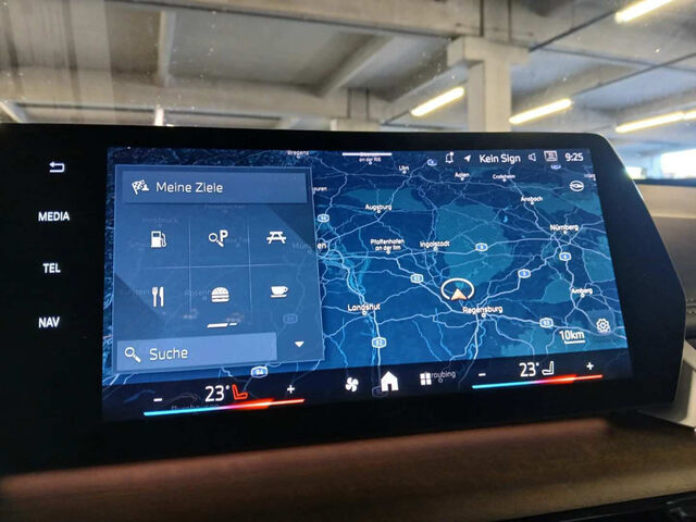 BMW X1 s20d Sports.ACC PanoD.Kamera Navi Har/Kar.AHK Ansicht 11 für Fahrzeugdetailseite