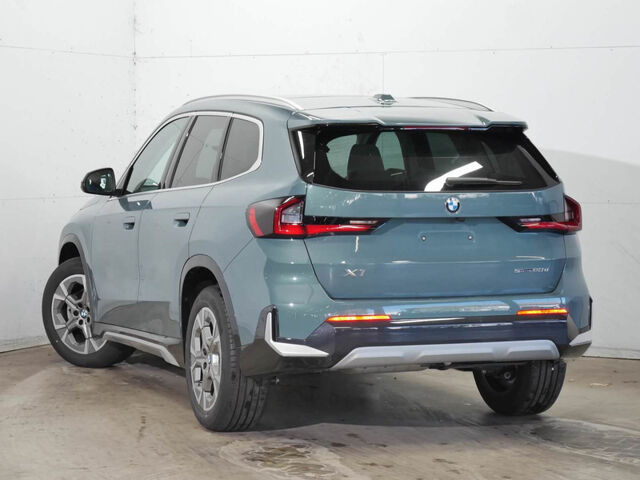 BMW X1 s20d Sports.ACC PanoD.Kamera Navi Har/Kar.AHK Ansicht 4 für Fahrzeugdetailseite