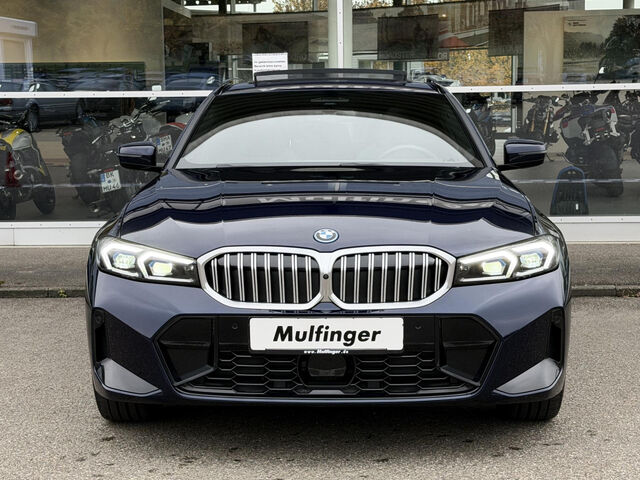 BMW 330 e T. M Sport PanoDach ACC HUD SurView AHK 19 Ansicht 4 für Fahrzeugdetailseite