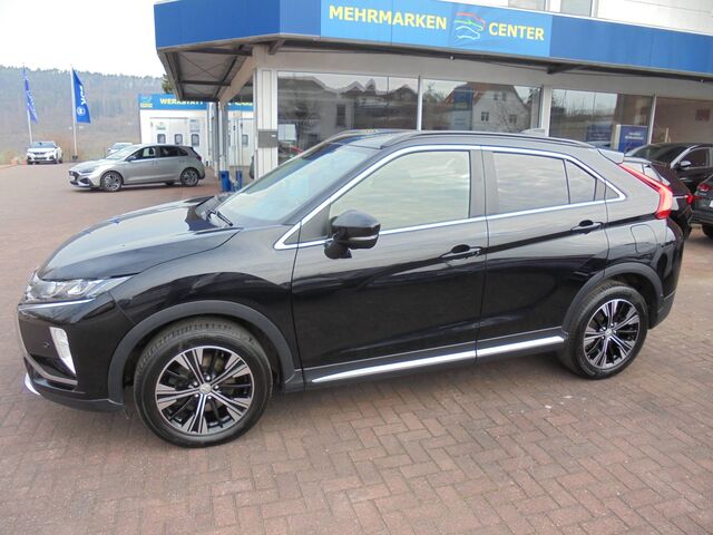 MITSUBISHI Eclipse Cross 1.5 T-MIVEC CVT 2WD Intro Edition (GK0) Ansicht 2 für Fahrzeugdetailseite