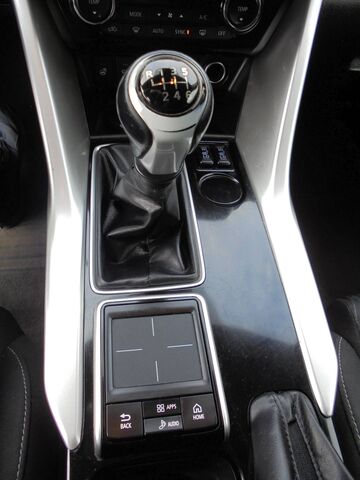 MITSUBISHI Eclipse Cross 1.5 T-MIVEC CVT 2WD Intro Edition (GK0) Ansicht 24 für Fahrzeugdetailseite