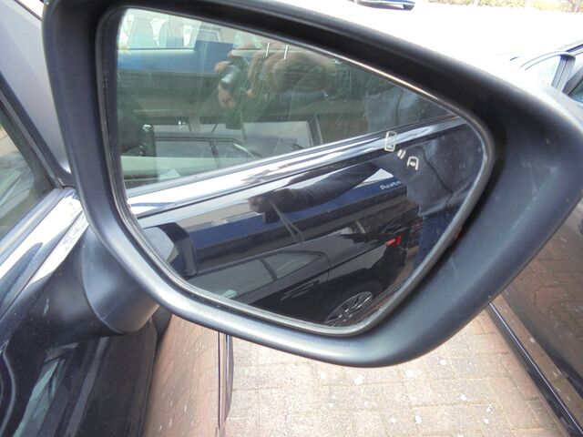 MITSUBISHI Eclipse Cross 1.5 T-MIVEC CVT 2WD Intro Edition (GK0) Ansicht 29 für Fahrzeugdetailseite