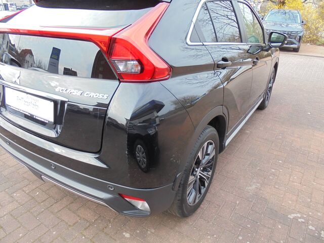 MITSUBISHI Eclipse Cross 1.5 T-MIVEC CVT 2WD Intro Edition (GK0) Ansicht 5 für Fahrzeugdetailseite