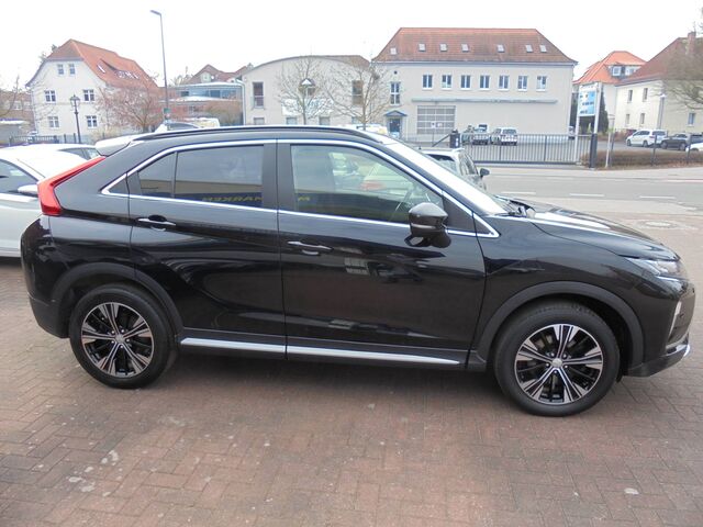 MITSUBISHI Eclipse Cross 1.5 T-MIVEC CVT 2WD Intro Edition (GK0) Ansicht 6 für Fahrzeugdetailseite