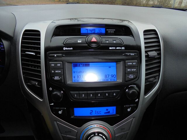 HYUNDAI ix20 1.4 Benzin M/T Classic Fifa World C Ansicht 19 für Fahrzeugdetailseite