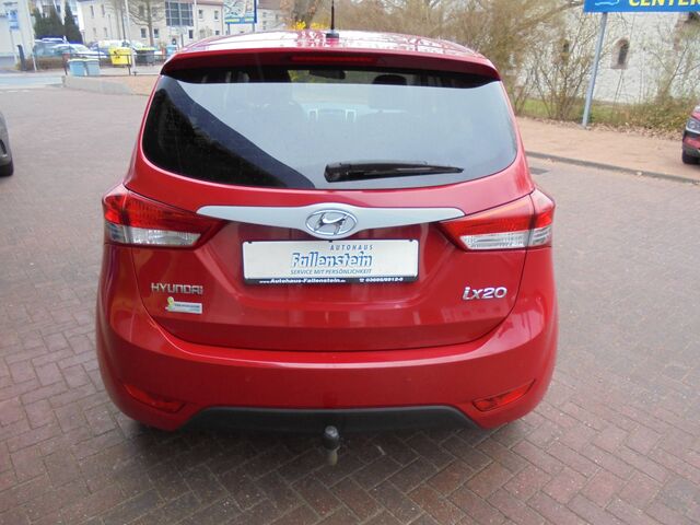 HYUNDAI ix20 1.4 Benzin M/T Classic Fifa World C Ansicht 4 für Fahrzeugdetailseite