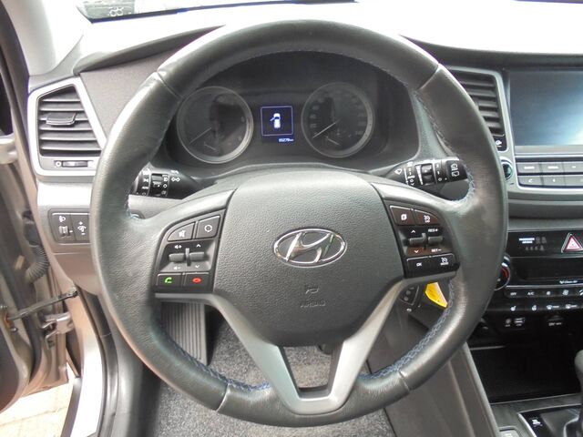 HYUNDAI Tucson 2.0 CRDi A/T 4WD Advantage Ansicht 9 für Fahrzeugdetailseite