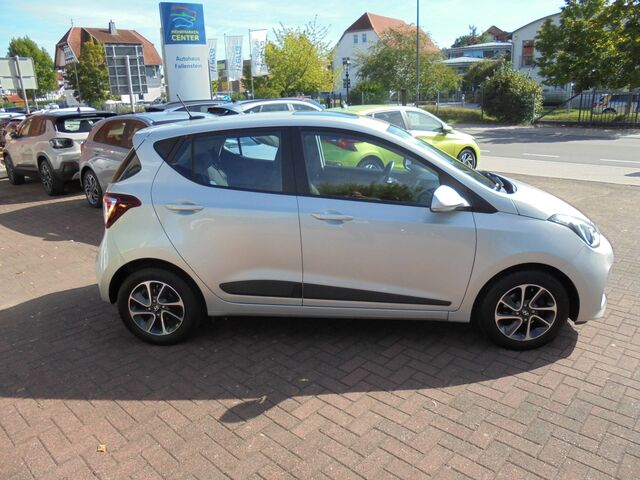 HYUNDAI i10 FL MY19 1.2 Benzin M/T Style Navi, Glasdach Ansicht 11 für Fahrzeugdetailseite