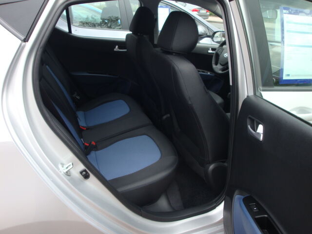 HYUNDAI i10 FL MY19 1.2 Benzin M/T Style Navi, Glasdach Ansicht 4 für Fahrzeugdetailseite