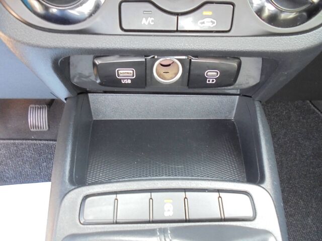 HYUNDAI i10 MPI 1.0 Comfort Navi Ansicht 17 für Fahrzeugdetailseite