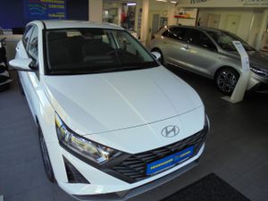 HYUNDAI i20 1.2 MPI 84PS 5MT Comfort/PDC & Kamera