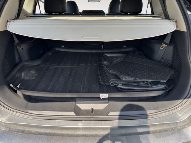 NISSAN X-Trail Tekna 1.6 DIG-T 6MT 7-Sitzer Panorama Glasschiebedach Navi Soundsystem Bose Ansicht 12 für Fahrzeugdetailseite