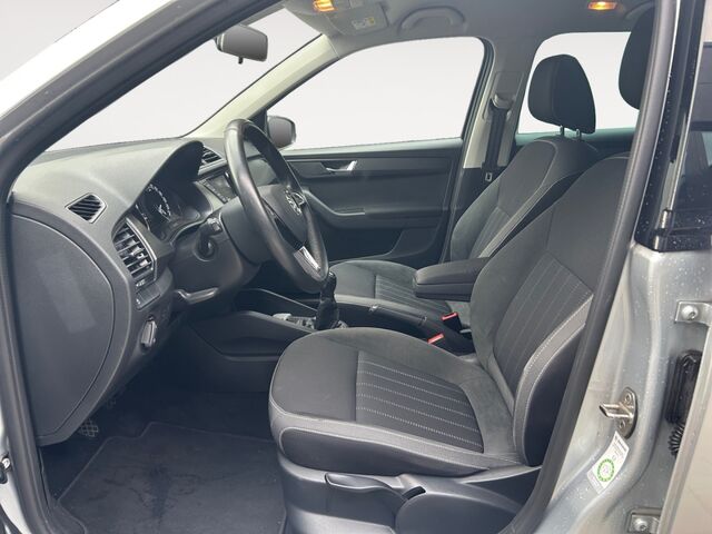 SKODA Fabia 1.0 Style Combi (NJ5) Navi Sitzheitung Lichtsensor Klimaanlage Ansicht 11 für Fahrzeugdetailseite