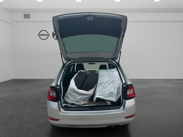 SKODA Fabia 1.0 Style Combi (NJ5) Navi Sitzheitung Lichtsensor Klimaanlage Ansicht 12 für Fahrzeugdetailseite