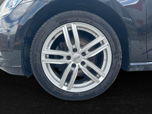 VW Golf VII Variant Sound Start-Stopp AHK El. Panodach Navi Dyn. Kurvenlicht Sperrdiff. Ansicht 7 für Fahrzeugdetailseite
