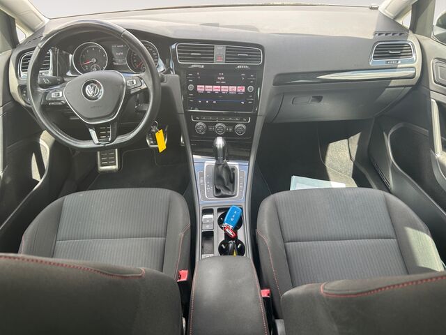 VW Golf VII Variant Sound Start-Stopp AHK El. Panodach Navi Dyn. Kurvenlicht Sperrdiff. Ansicht 8 für Fahrzeugdetailseite