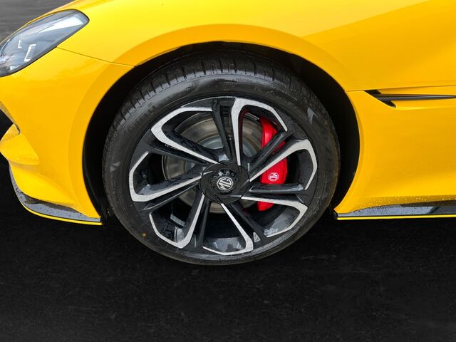 MG Cyberster XPOWER 77 kWh Cabrio 510 PS ALLRAD BOSE ALCANTARA 360-GRAD-KAMERA APPLE CARPLAY Ansicht 8 für Fahrzeugdetailseite