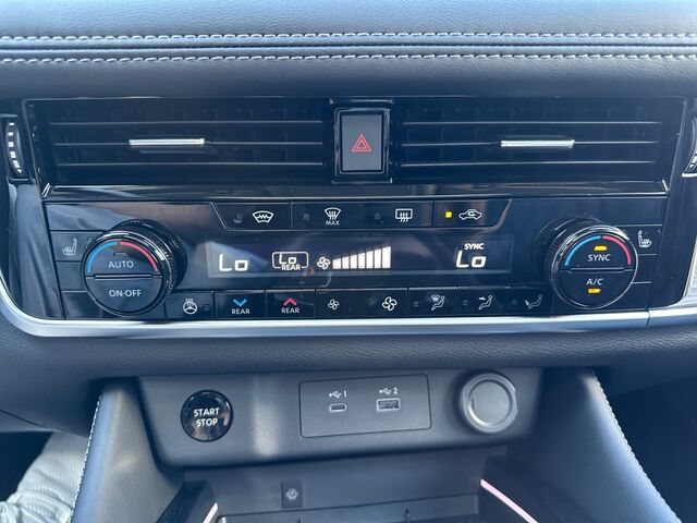 NISSAN X-Trail e-Power e-4orce Tekna+ AVM CarPlay ThermaClear BOSE Panoramadach Ansicht 14 für Fahrzeugdetailseite