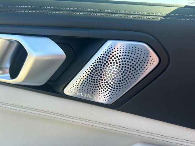 BMW X6 M 60i xDr. HUD ACC SuView.Sky Lounge KomfS.AHK Sportpaket Bluetooth Navi LED Vollleder Klima Aktiv Ansicht 10 für Fahrzeugdetailseite