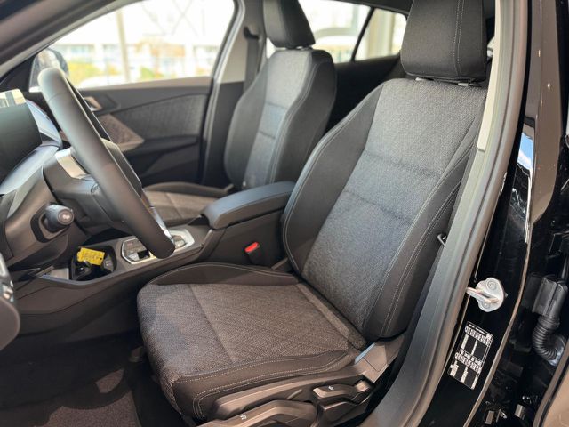 BMW 118 d Aut.Ad-LED Kamera Live-Widescreen Komfz.AHK Bluetooth Navi Klima PDC el. Fenster Ansicht 6 für Fahrzeugdetailseite