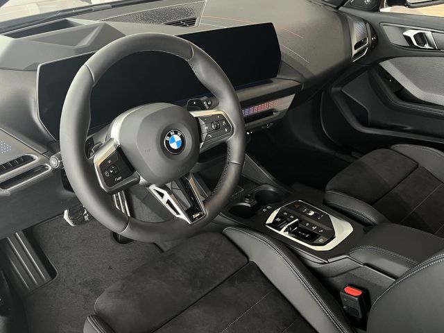 BMW 120 d M Sport HUD ACC SuView Ad-LED H/K Komfz.AHK Sportpaket Bluetooth Navi Klima PDC el. Fenster Ansicht 7 für Fahrzeugdetailseite