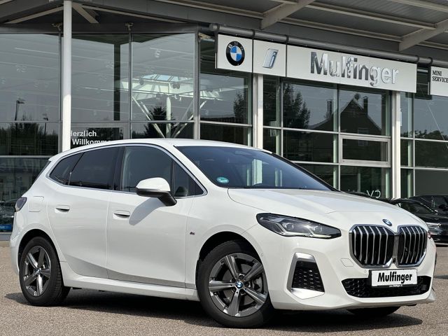 BMW 220 Active Tourer 220i AT M Sport HUD ACC SuView.Lenkh.AktivSitz. Sportpaket Bluetooth Navi LED Klima PDC el. Fenster Ansicht 2 für Fahrzeugdetailseite