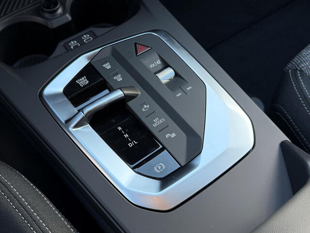 BMW 120 i Kamera Sitzheizung ACC LED Navi Klima PDC el. Fenster Ansicht 10 für Fahrzeugdetailseite