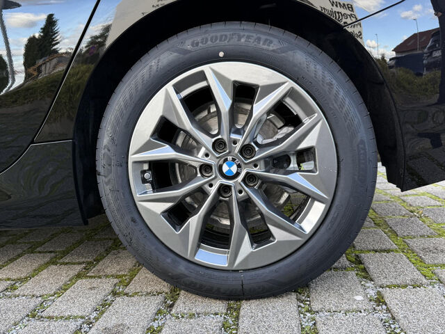 BMW 120 i Kamera Sitzheizung ACC LED Navi Klima PDC el. Fenster Ansicht 12 für Fahrzeugdetailseite