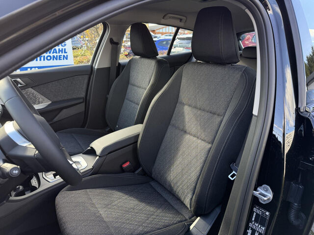 BMW 120 i Kamera Sitzheizung ACC LED Navi Klima PDC el. Fenster Ansicht 7 für Fahrzeugdetailseite