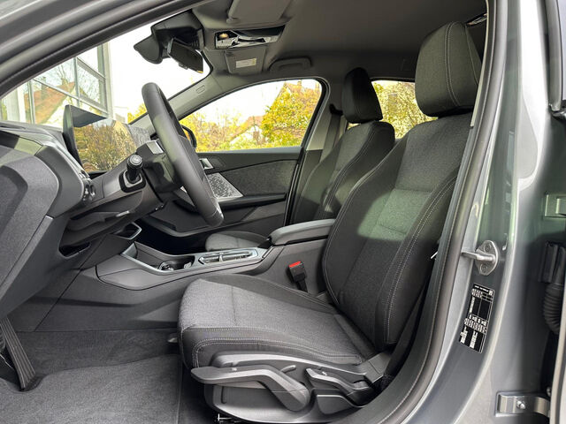 BMW 120 PremPaket DrivAss Komf. Ad.LED SH 17 Klima PDC Ansicht 11 für Fahrzeugdetailseite