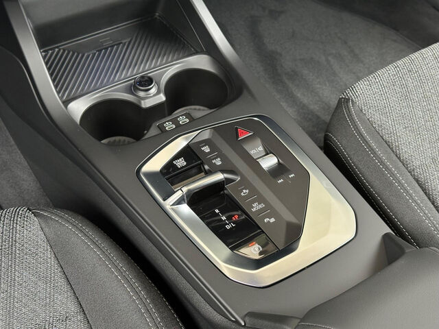 BMW 120 PremPaket DrivAss Komf. Ad.LED SH 17 Klima PDC Ansicht 15 für Fahrzeugdetailseite